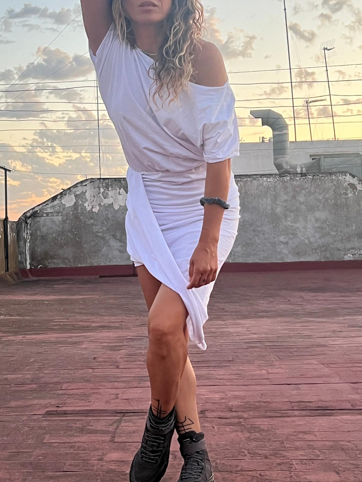 VESTIDO CORTO DE ALGODÓN BLANCO