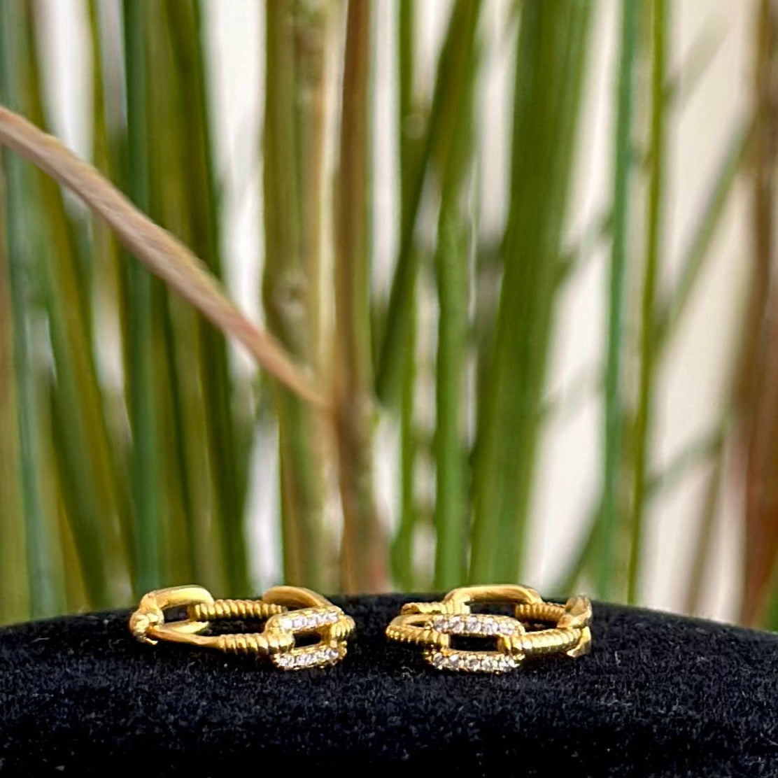 PENDIENTES PIEDRAS BLANCAS