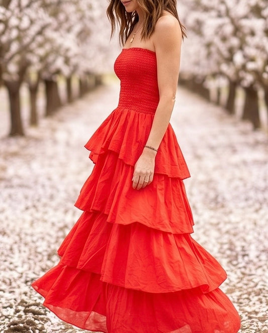 VESTIDO LARGO BOHO DE CAPAS CON ESCOTE PALABRA DE HONOR – ROJO